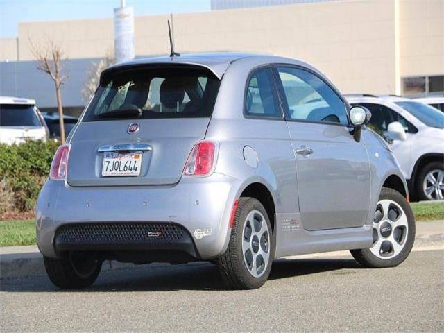 2015 Fiat 500e 3C3CFFGE2FT561722