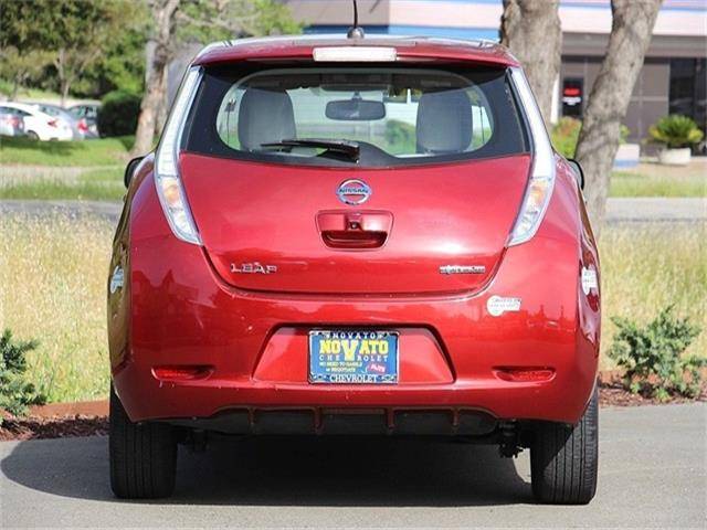 2011 Nissan LEAF JN1AZ0CP2BT004333