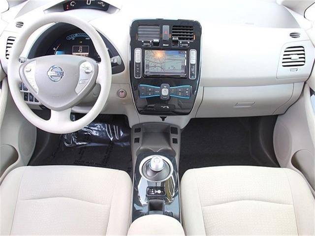 2011 Nissan LEAF JN1AZ0CP2BT004333