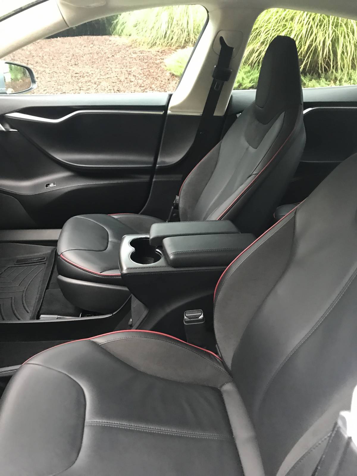 2013 Tesla Model S 5YJSA1CP1DFP17423