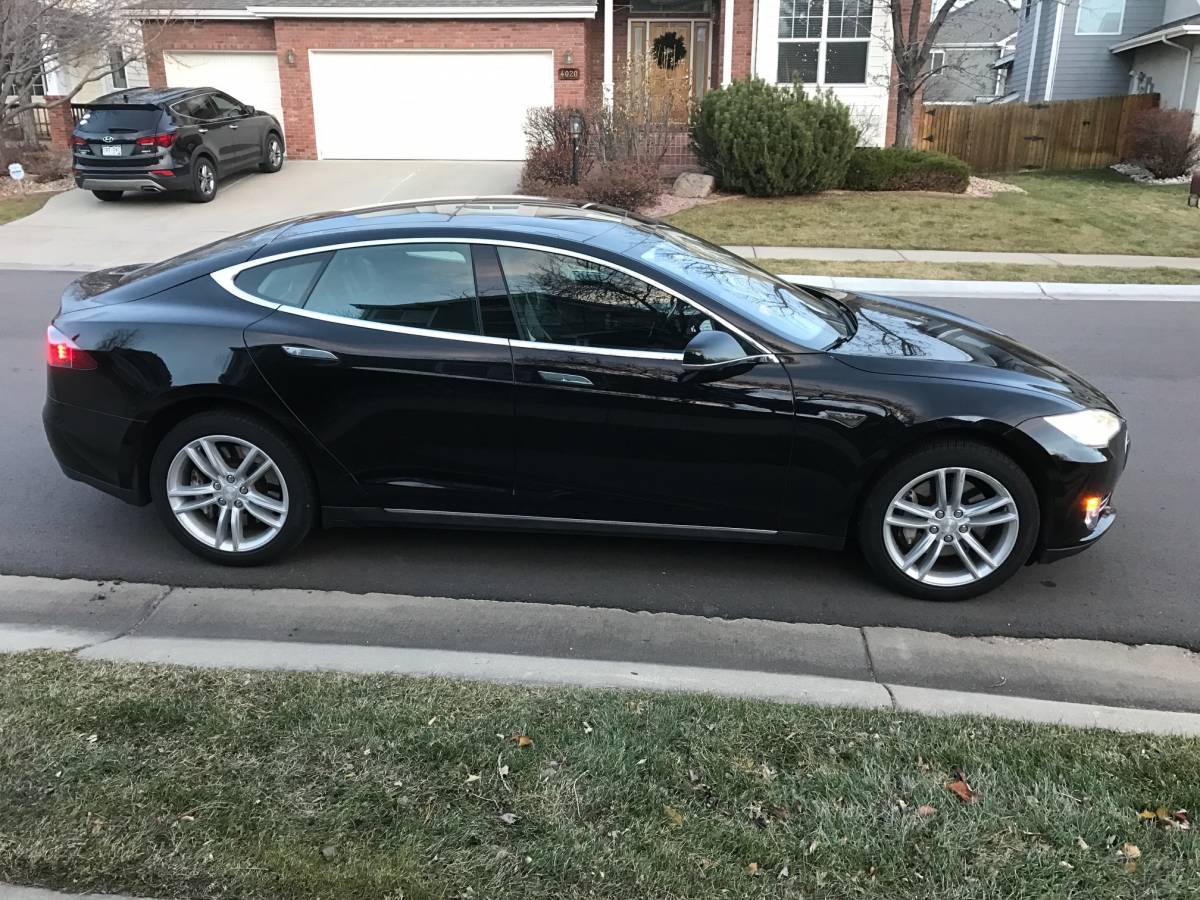 2012 Tesla Model S 5YJSA1DPXCFS00716