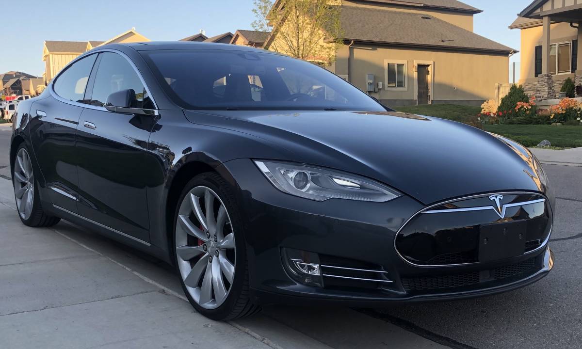 2015 Tesla Model S 5YJSA1H2XFFP78298