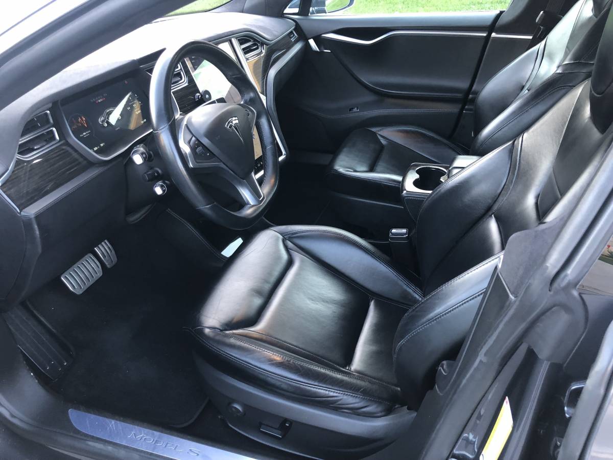 2015 Tesla Model S 5YJSA1H2XFFP78298