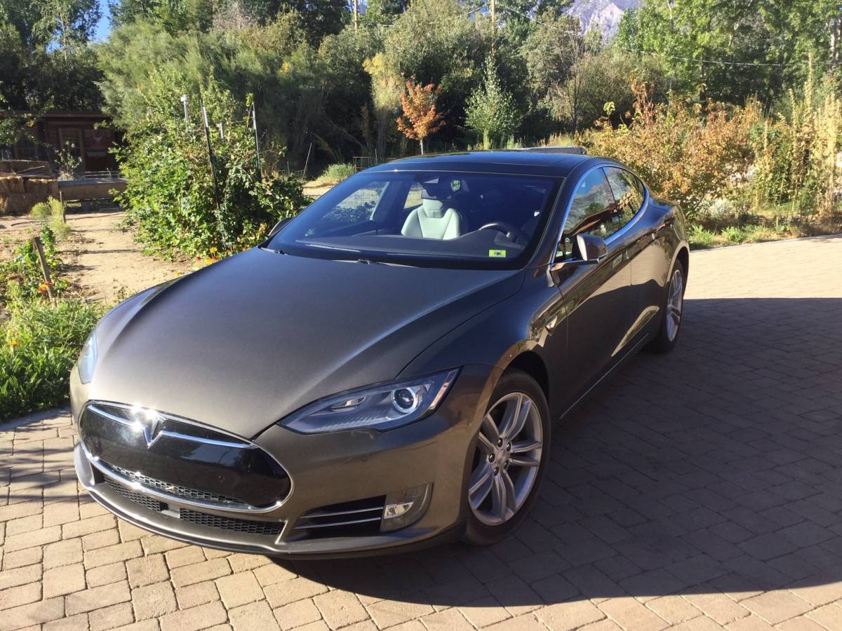 2015 Tesla Model S 5YJSA1E27FF119941