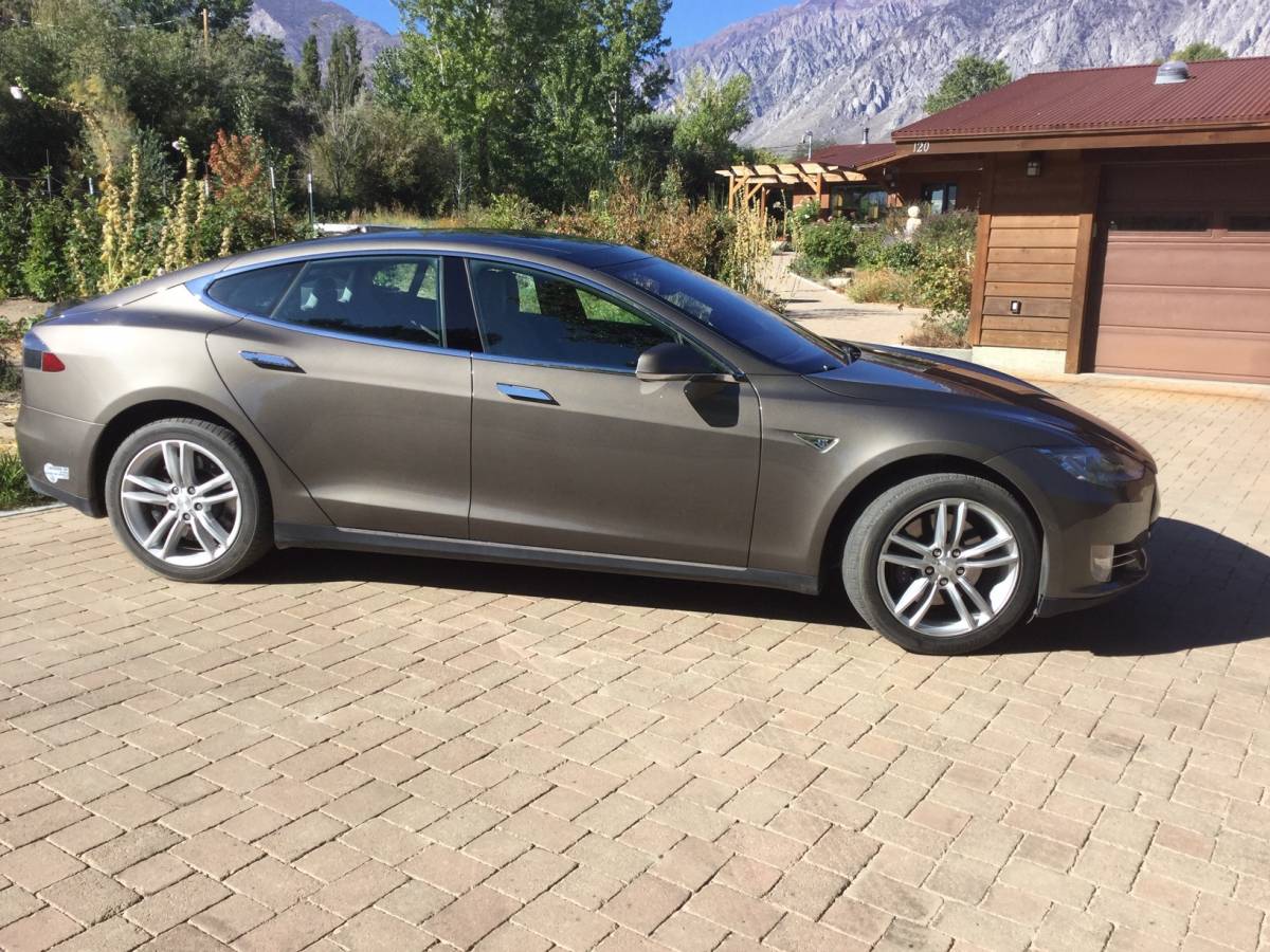 2015 Tesla Model S 5YJSA1E27FF119941