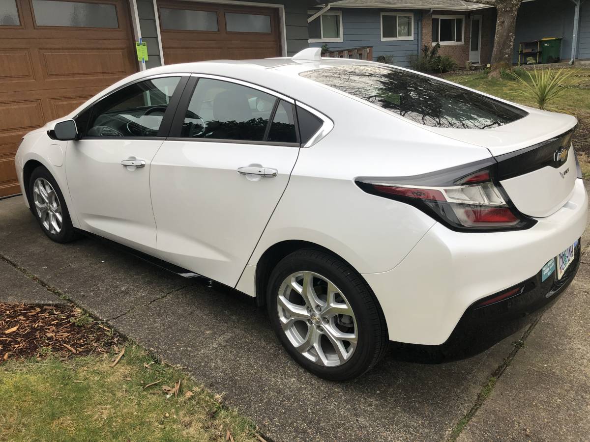 2017 Chevrolet VOLT 1G1RD6S57HU106160