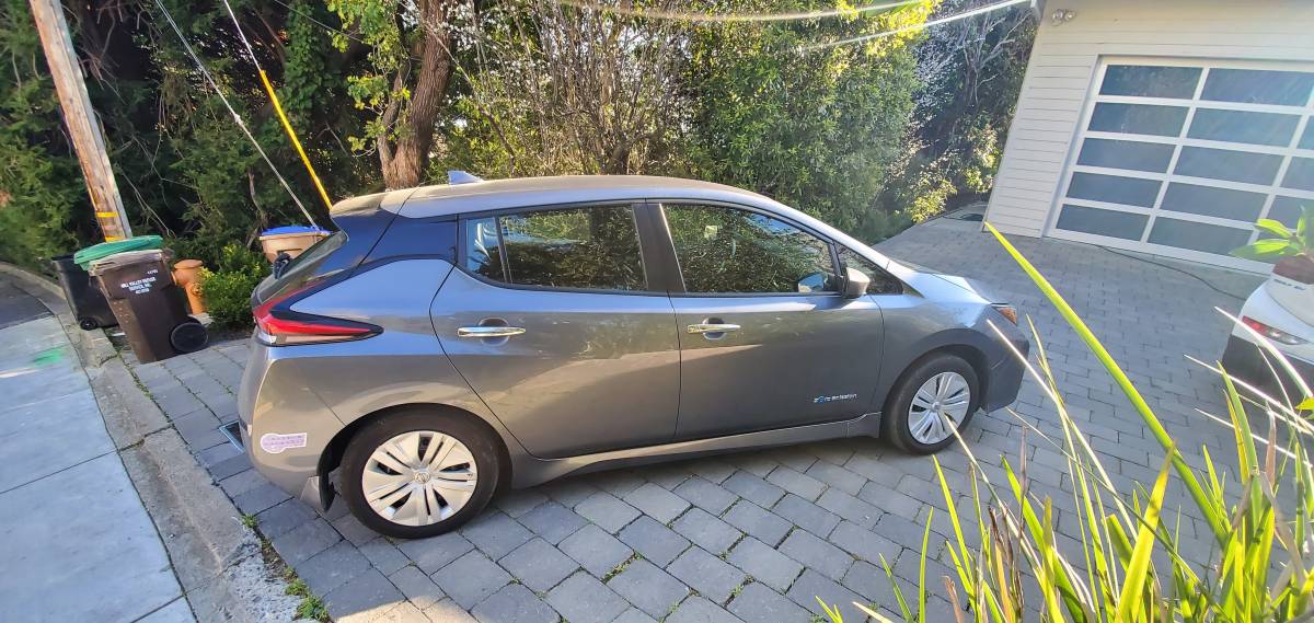 2019 Nissan LEAF 1N4AZ1CP5KC303923