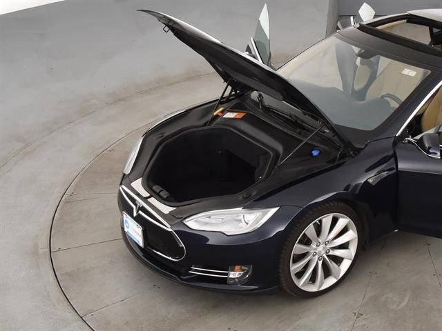 2013 Tesla Model S 5YJSA1CP1DFP07636