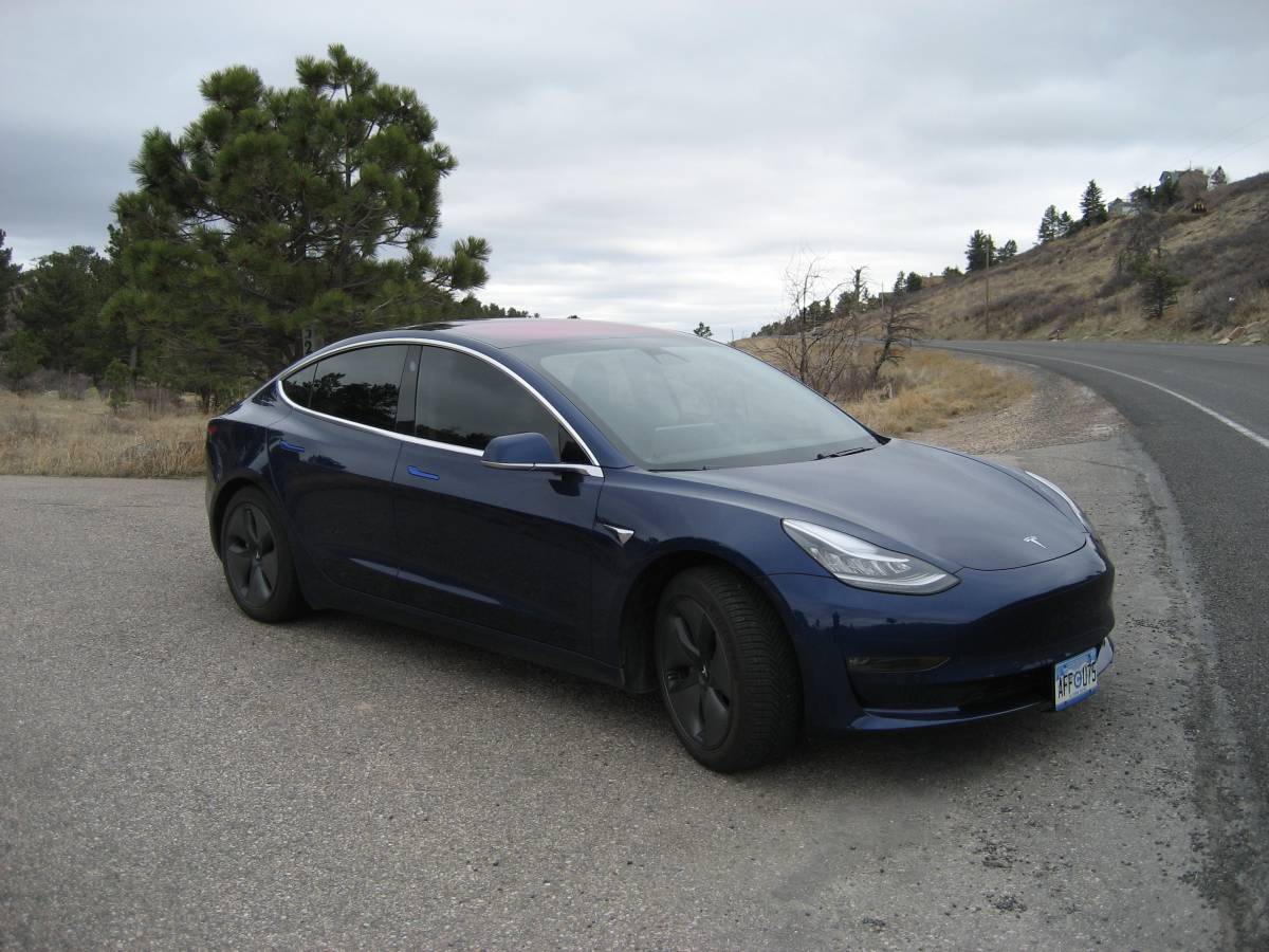 2018 Tesla Model 3 5YJ3E1EA3JF022955