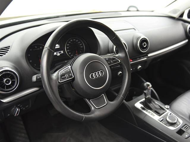 2015 Audi A3 Sportback e-tron WAUACGFFXF1005822