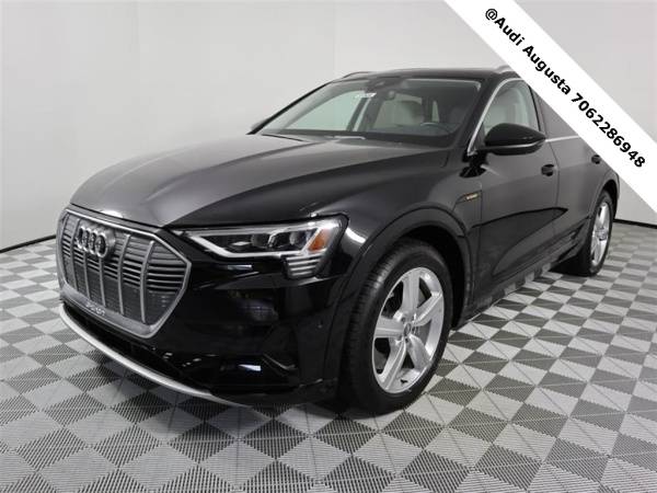 2019 Audi e-tron WA1LAAGE3KB008984