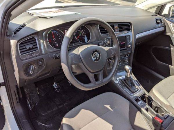 2016 Volkswagen e-Golf WVWKP7AU9GW913023