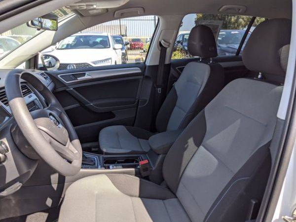 2016 Volkswagen e-Golf WVWKP7AU9GW913023