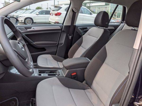 2016 Volkswagen e-Golf WVWKP7AU3GW916113