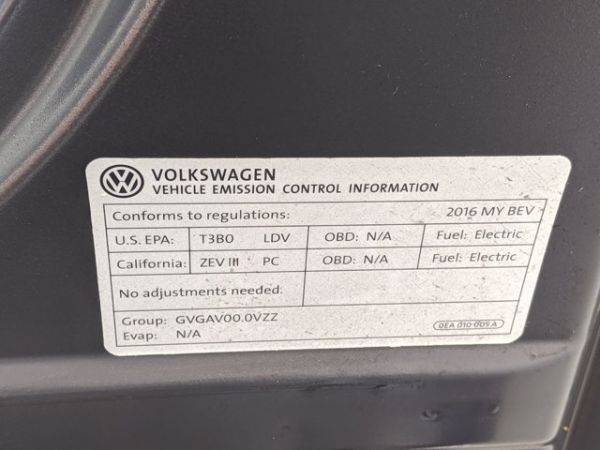 2016 Volkswagen e-Golf WVWKP7AU3GW916113