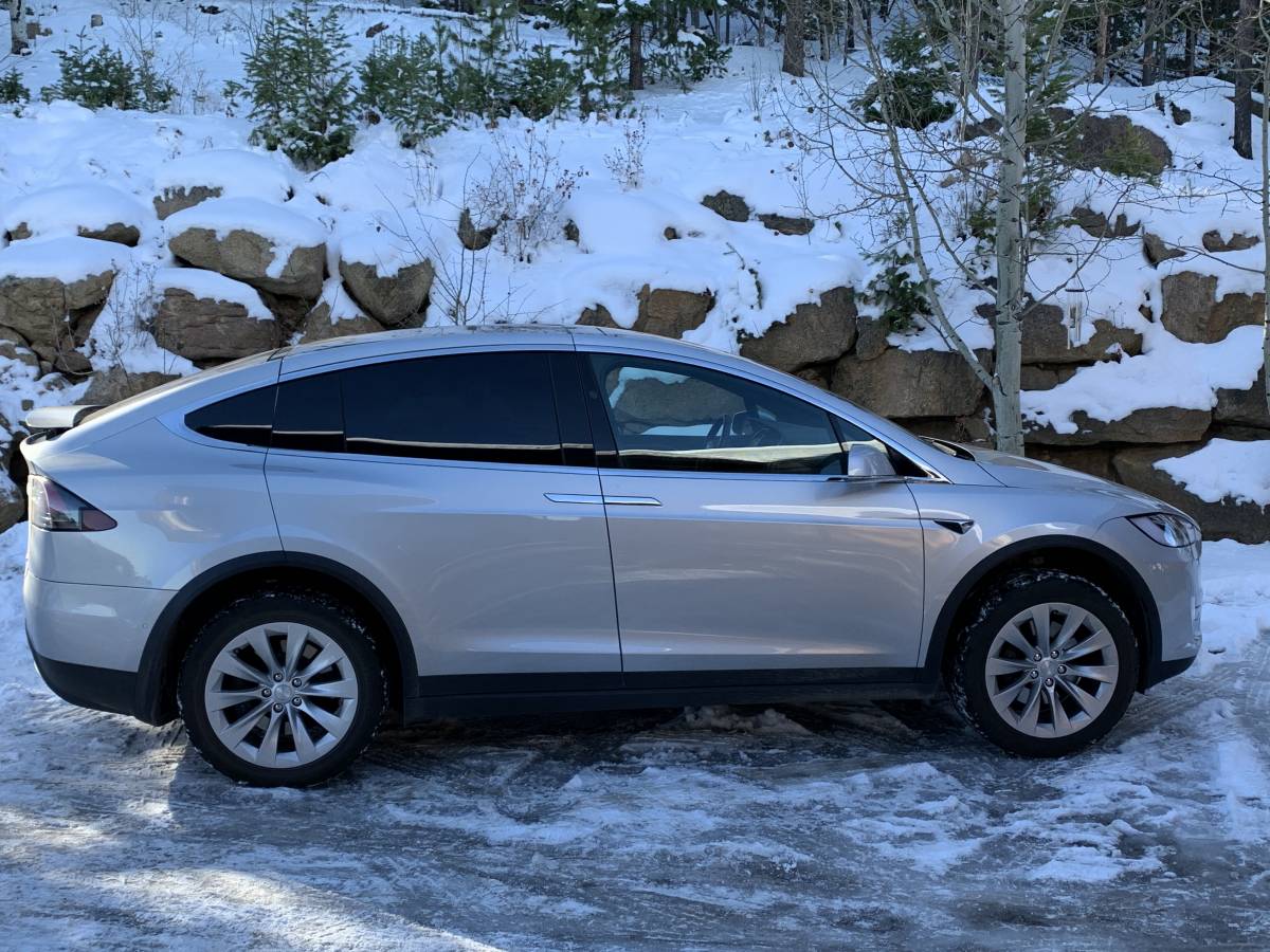 2018 Tesla Model X 5YZXCBE28JFO88293