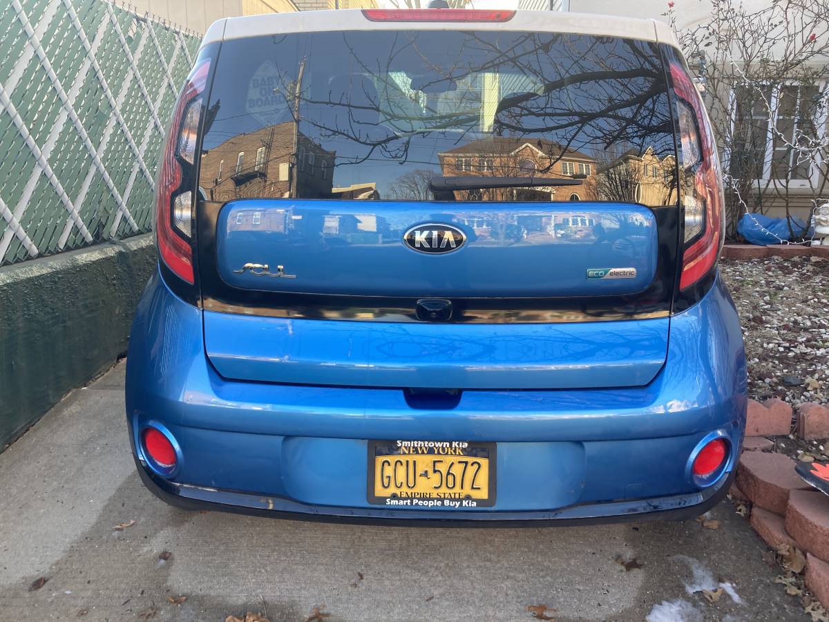 2018 Kia Soul KNDJP3AE7J7027880