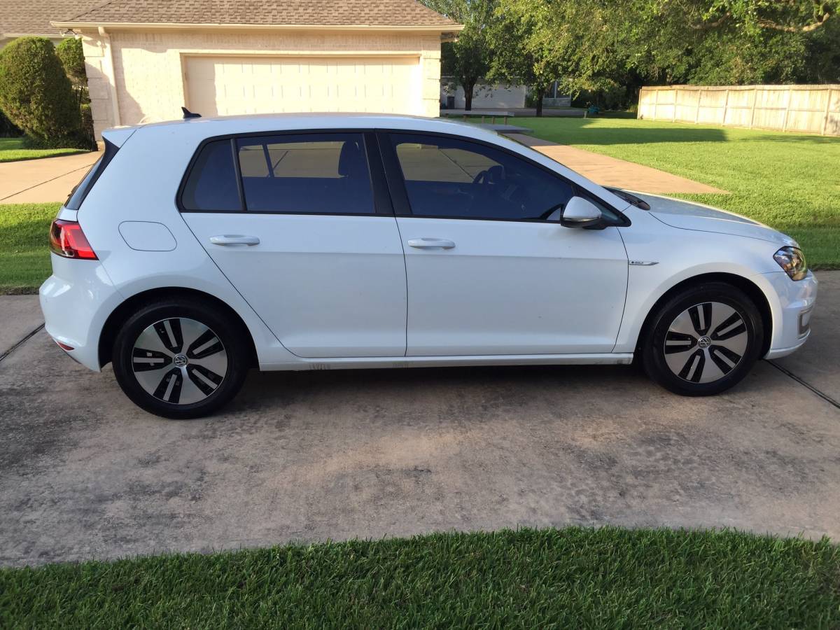 2015 Volkswagen e-Golf WVEPP7AU6FW911850