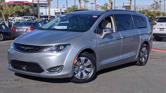 2018 Chrysler Pacifica Hybrid 2C4RC1N74JR129604