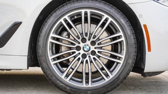 2018 BMW 5 Series WBAJA9C57JB250514