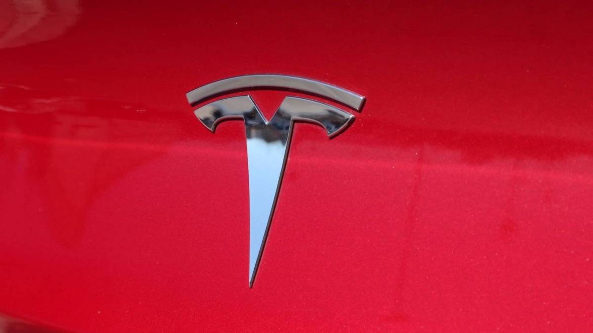 2019 Tesla Model 3 5YJ3E1EB5KF512842