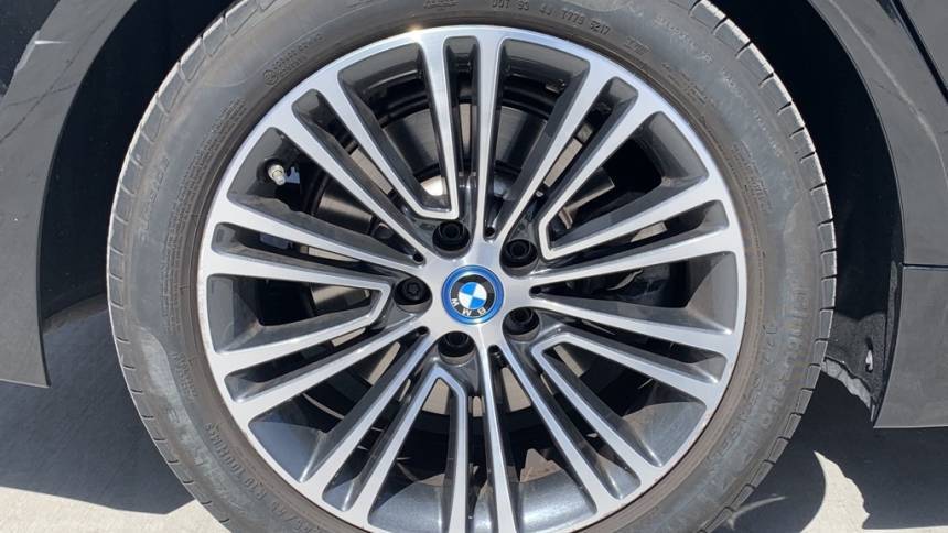 2018 BMW 5 Series WBAJA9C54JB250132