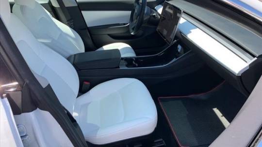 2019 Tesla Model 3 5YJ3E1EA0KF417922