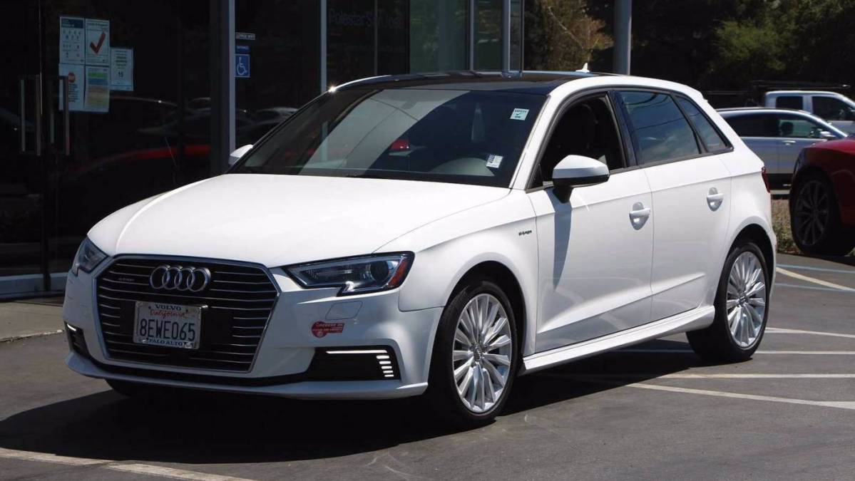 2018 Audi A3 Sportback e-tron WAUUPBFF7JA068650