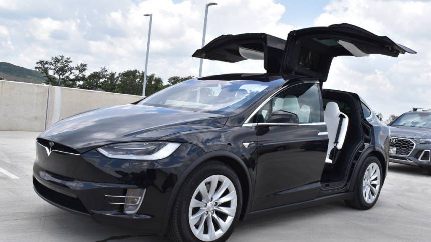 2019 Tesla Model X 5YJXCDE27KF147248