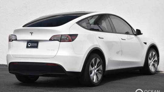 2021 Tesla Model Y 5YJYGDEEXMF174708