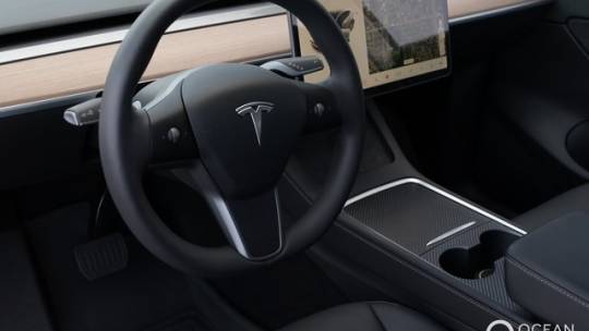 2021 Tesla Model Y 5YJYGDEEXMF174708