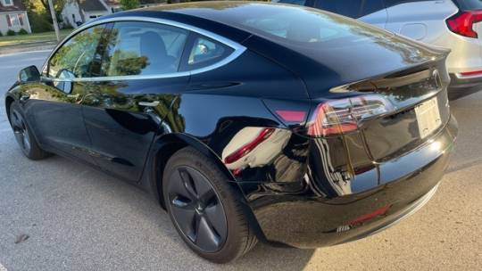 2018 Tesla Model 3 5YJ3E1EB2JF182429