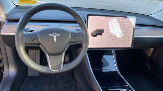 2018 Tesla Model 3 5YJ3E1EB2JF182429