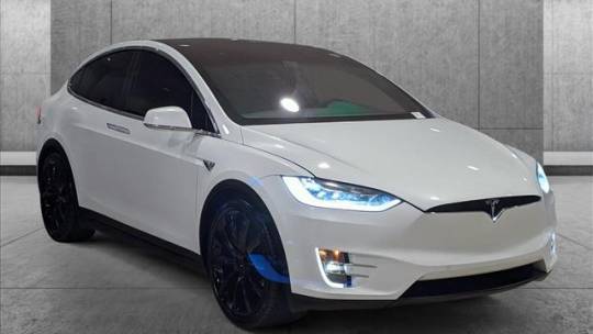 2018 Tesla Model X 5YJXCAE2XJF113401