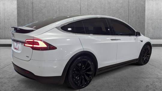 2018 Tesla Model X 5YJXCAE2XJF113401