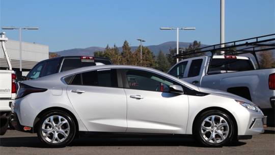 2019 Chevrolet VOLT 1G1RD6S55KU128004