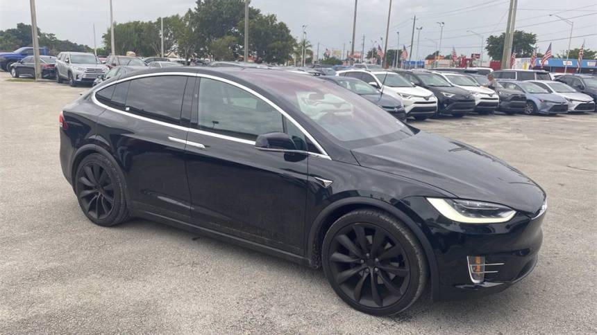 2018 Tesla Model X 5YJXCBE20JF123408