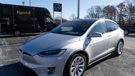 2017 Tesla Model X 5YJXCDE21HF044044