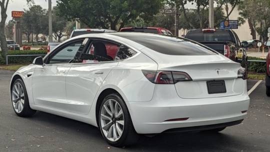 2019 Tesla Model 3 5YJ3E1EA8KF446598