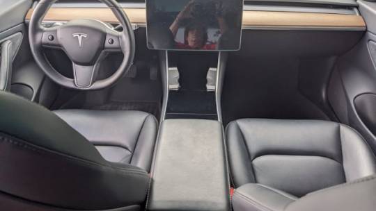 2019 Tesla Model 3 5YJ3E1EA8KF446598