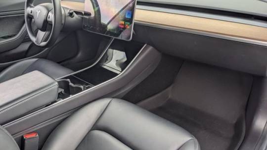 2019 Tesla Model 3 5YJ3E1EA8KF446598