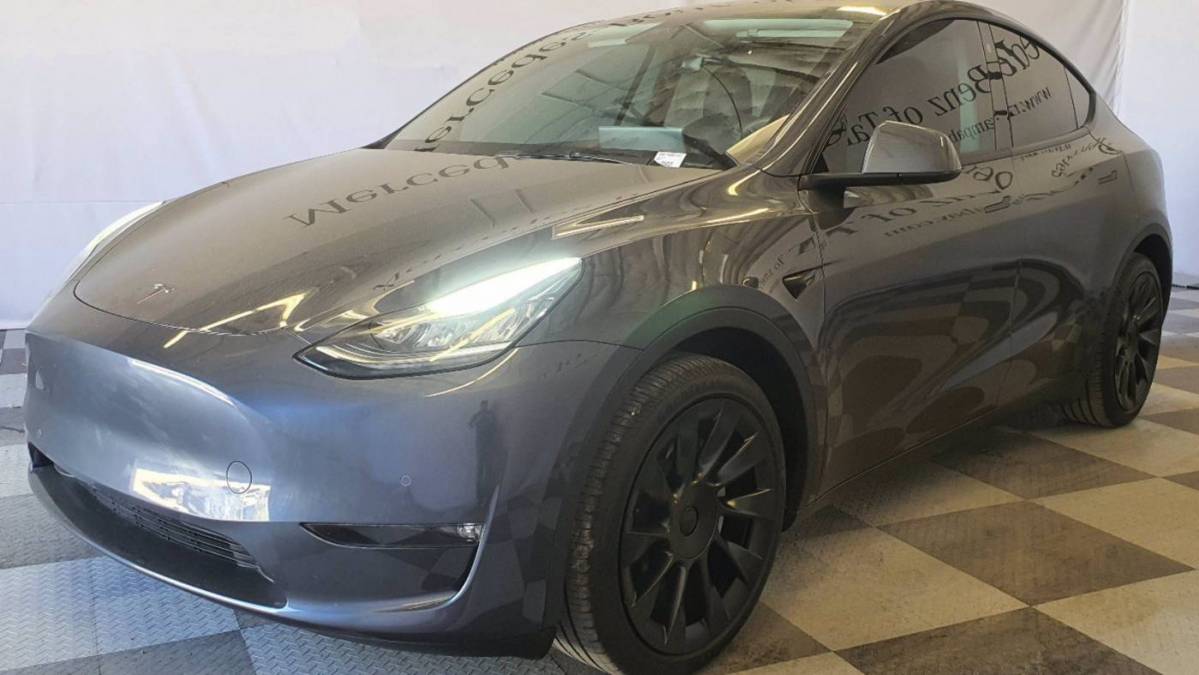 2021 Tesla Model Y 5YJYGDEE8MF108237