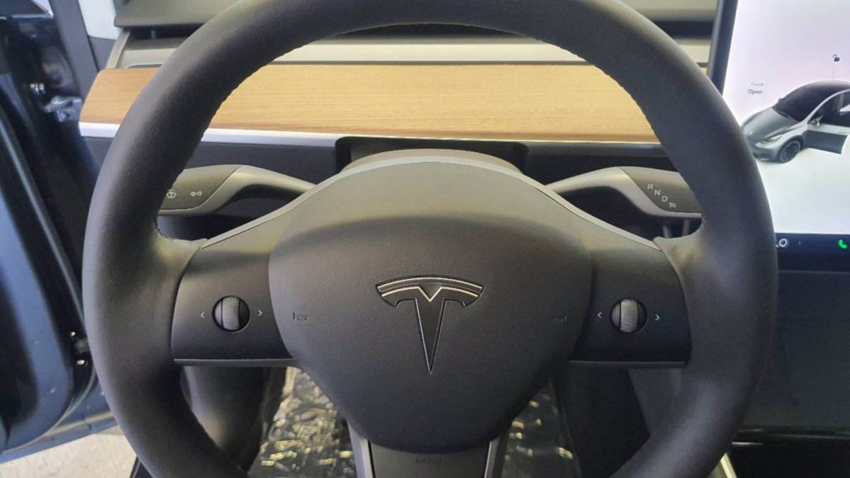 2021 Tesla Model Y 5YJYGDEE8MF108237