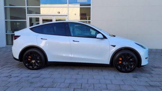 2021 Tesla Model Y 5YJYGDEEXMF130028