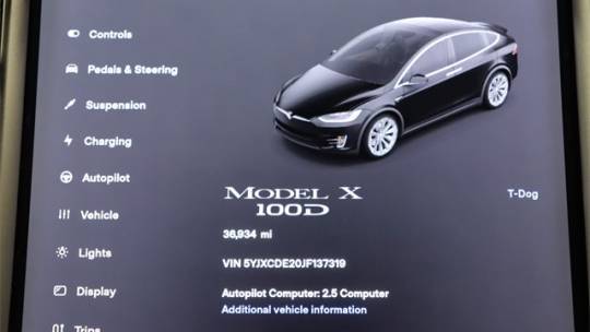 2018 Tesla Model X 5YJXCDE20JF137319