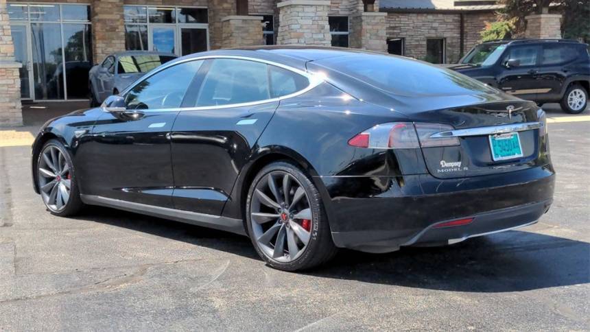 2014 Tesla Model S 5YJSA1H21EFP67494