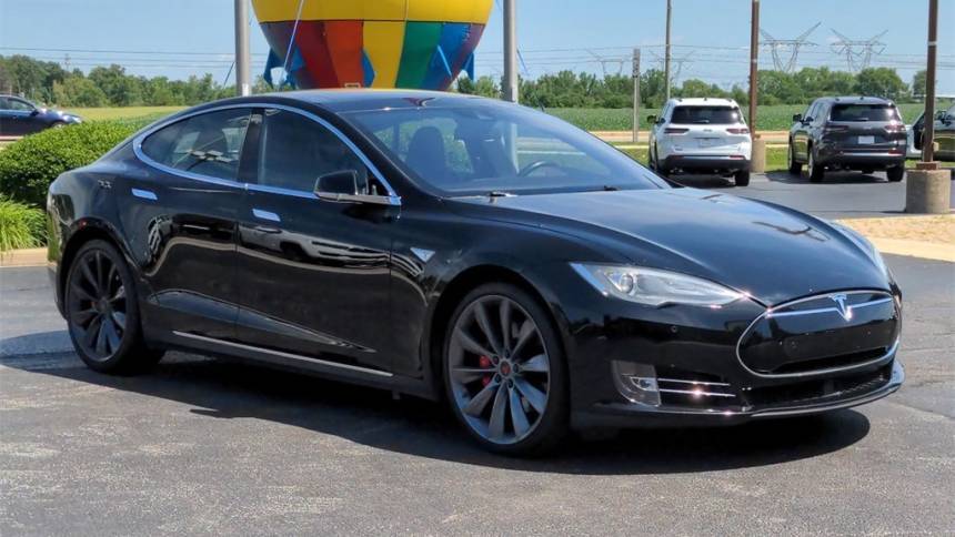 2014 Tesla Model S 5YJSA1H21EFP67494