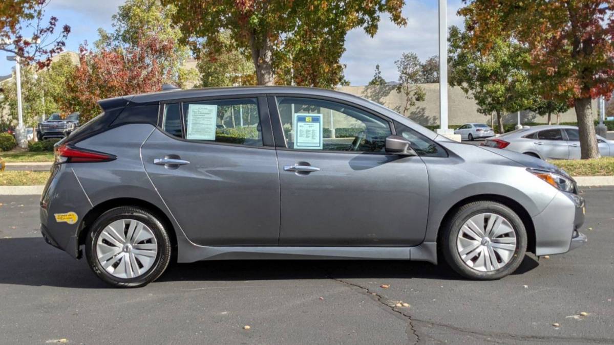 2022 Nissan LEAF 1N4AZ1BV2NC554466