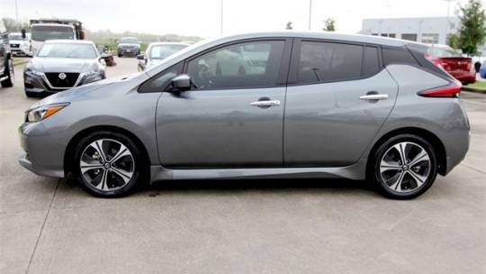 2022 Nissan LEAF 1N4AZ1CV4NC563054