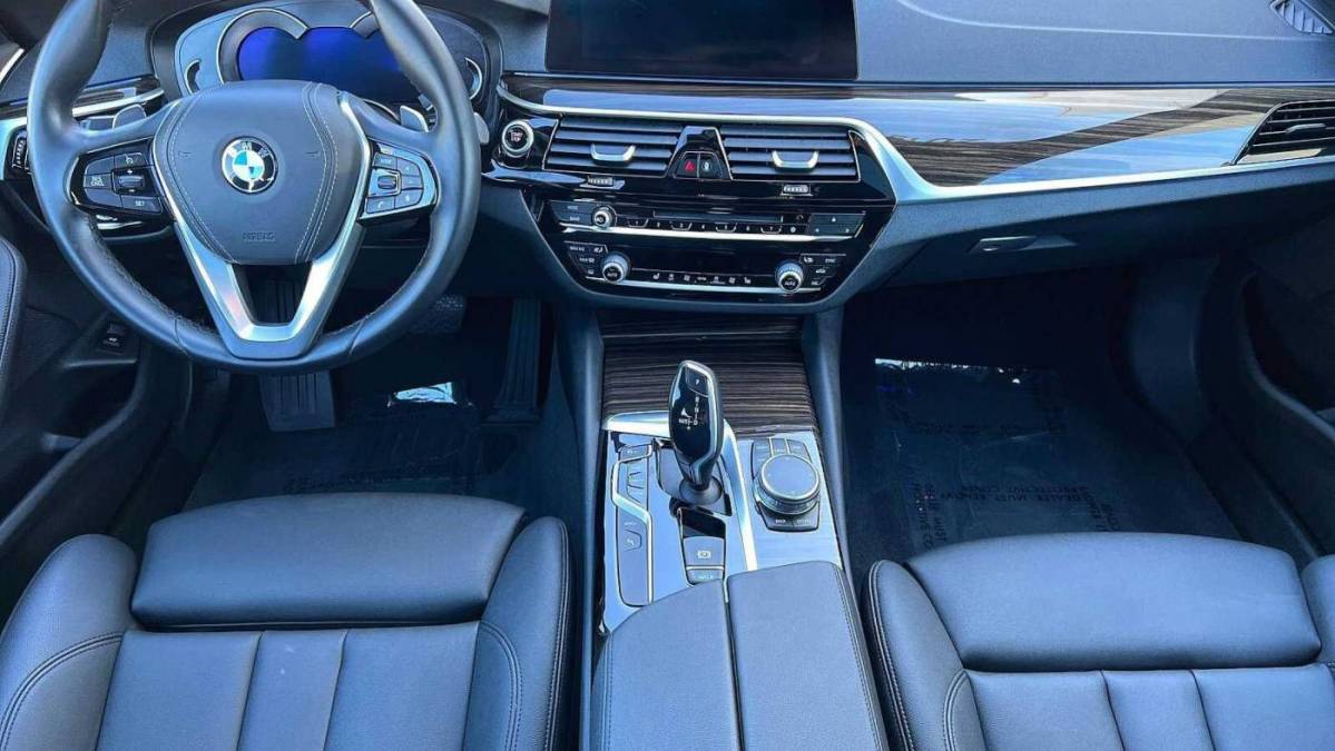 2019 BMW 5 Series WBAJA9C58KB399273